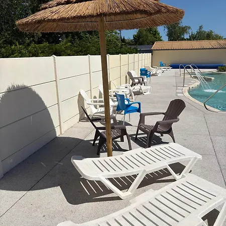 Kemp Le Gazon - Mobil Homes 3*